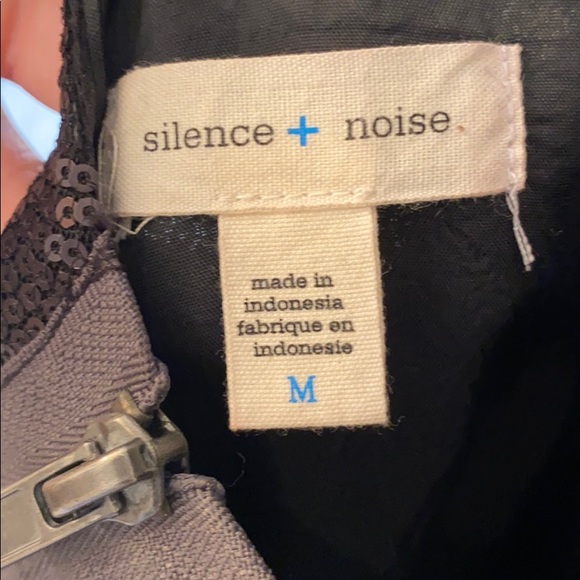 Silence + Noise sequence dress - Picture 7 of 9